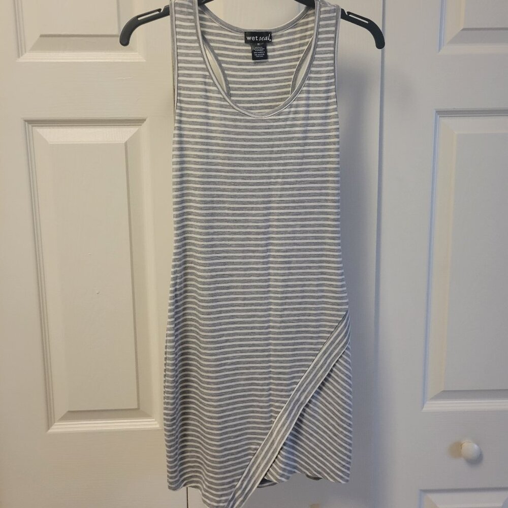 2 WET SEAL summer dresses. 1 SMALL and 1 MEDIUM size.